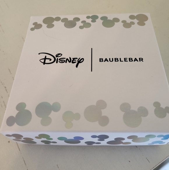 BaubleBar Disney With Green Shamrocks and Clear Stone  Gold Earrings - Picture 4 of 4